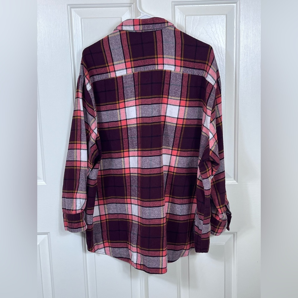 Old Navy “The Boyfriend Shirt” Flannel, Reds & Oranges, size 2x - Picture 2 of 4